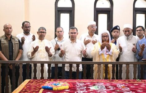 তোমার হাতে ধানের শীষ তুলে দিলামঃজিয়াকে ভাসানী